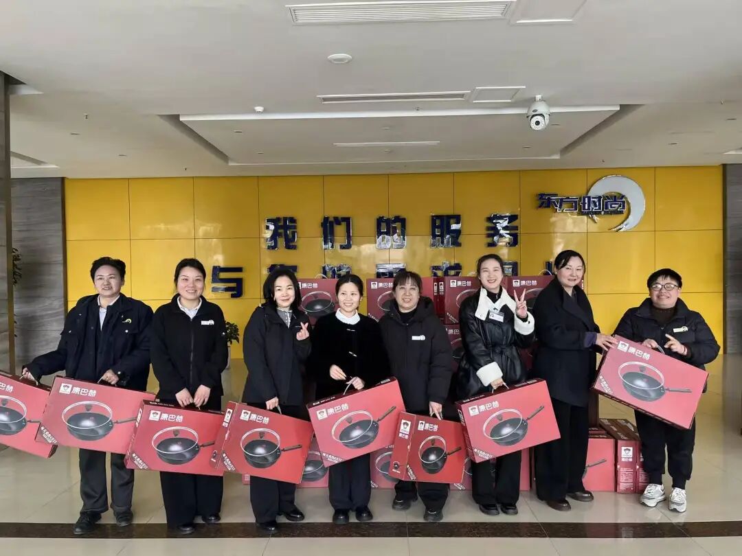 春风如你，熠熠芳华----|荆州东方时尚祝全体女同胞节日快乐！